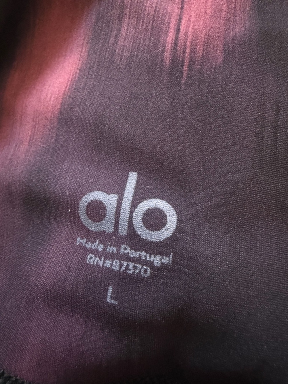 ALO Yoga SET! Black Sports Bra and Short with Pink Accent - top M, Shorts L - Picture 5 of 5